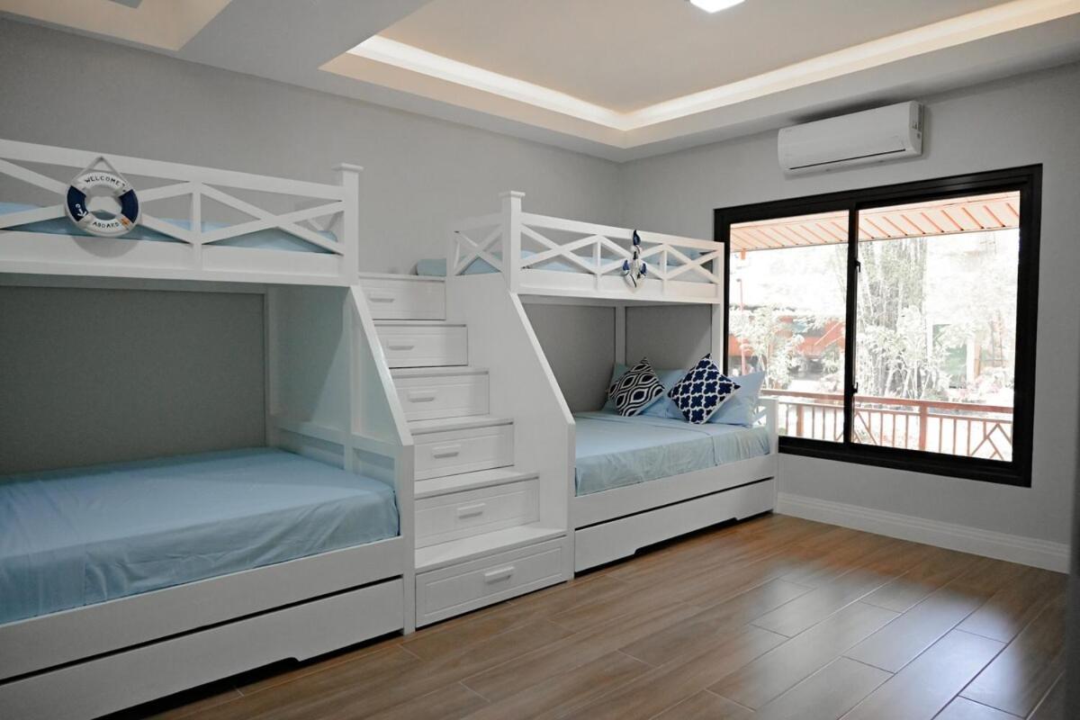 Redwood Cabin Bolinao Eksteriør bilde