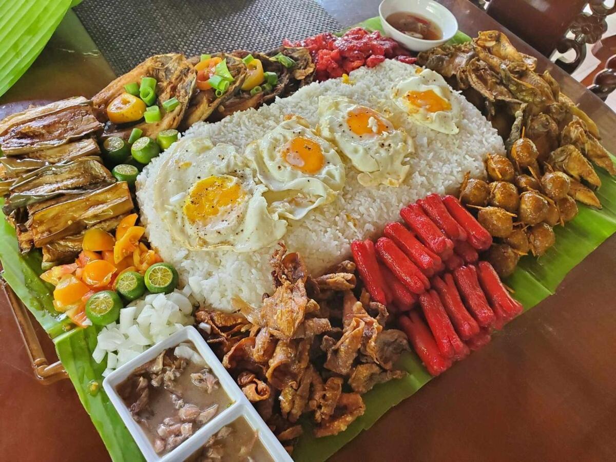 Redwood Cabin Bolinao Eksteriør bilde