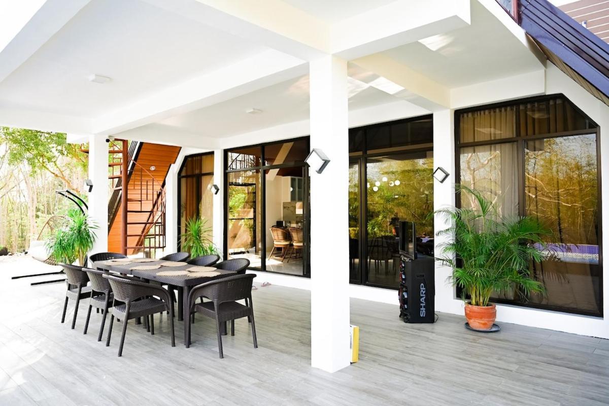 Redwood Cabin Bolinao Eksteriør bilde