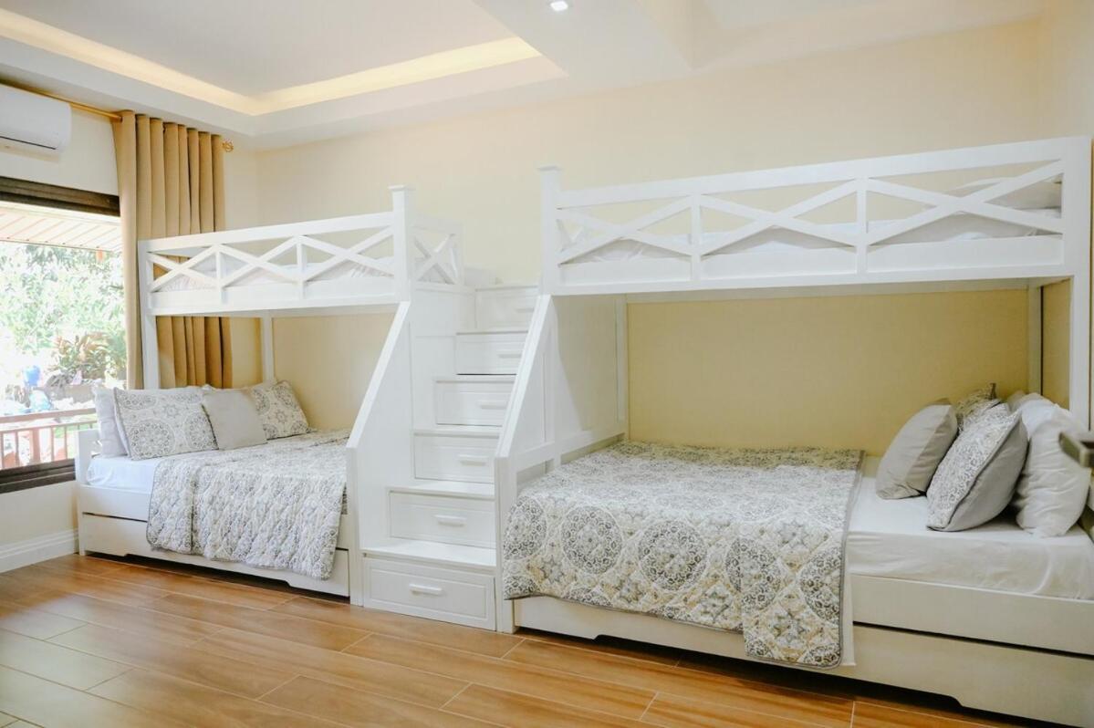 Redwood Cabin Bolinao Eksteriør bilde