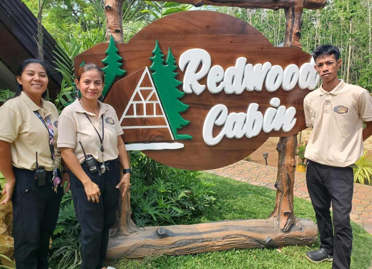 Redwood Cabin Bolinao Eksteriør bilde